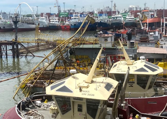 Accidente de dique en Puerto de Montevideo